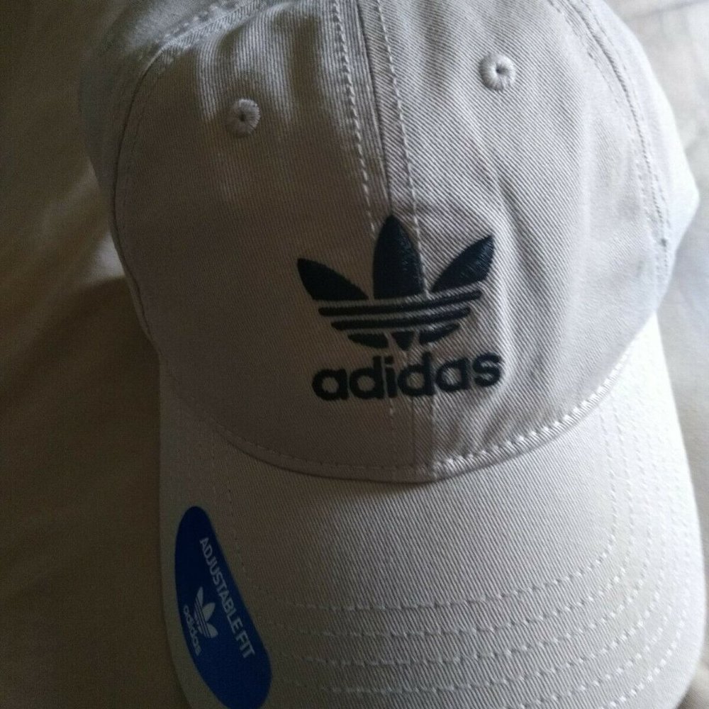 adidas Originals Men's Relaxed Strap-Back Hat brand new